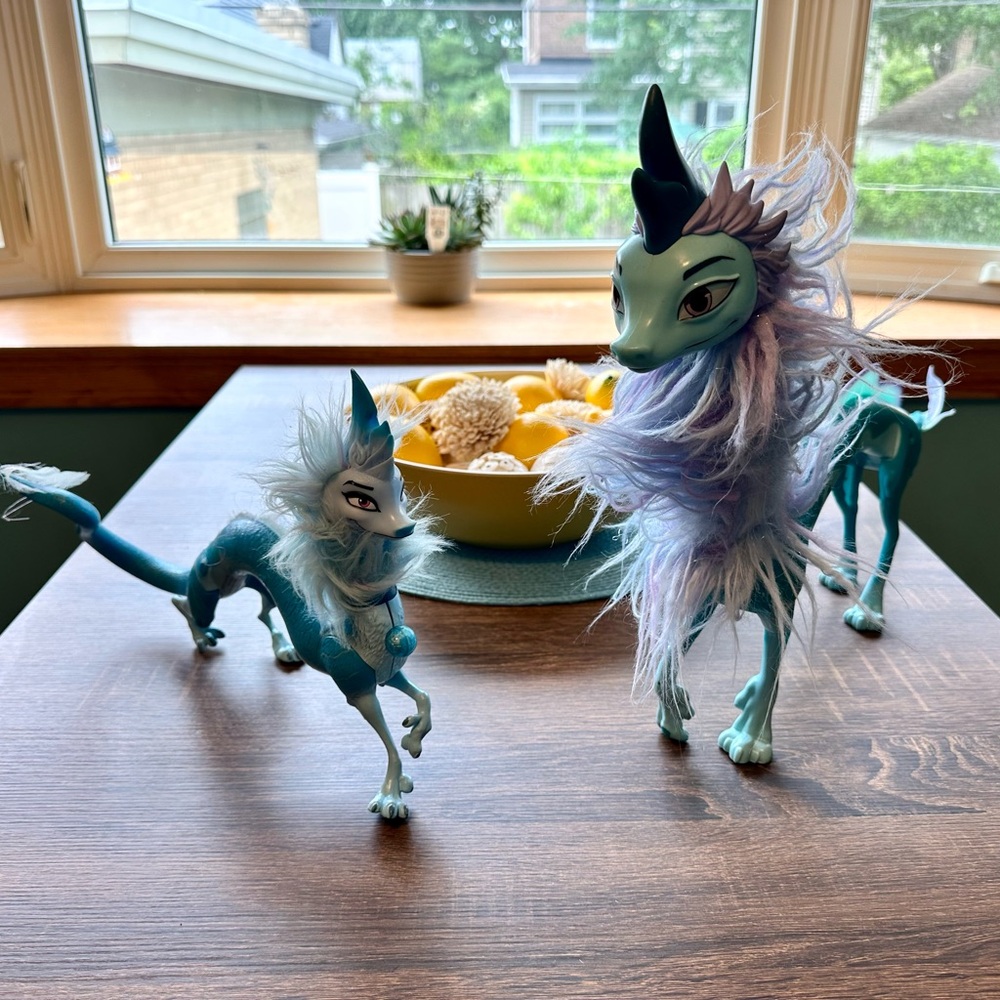 Raya and the last dragon Sisu Toys